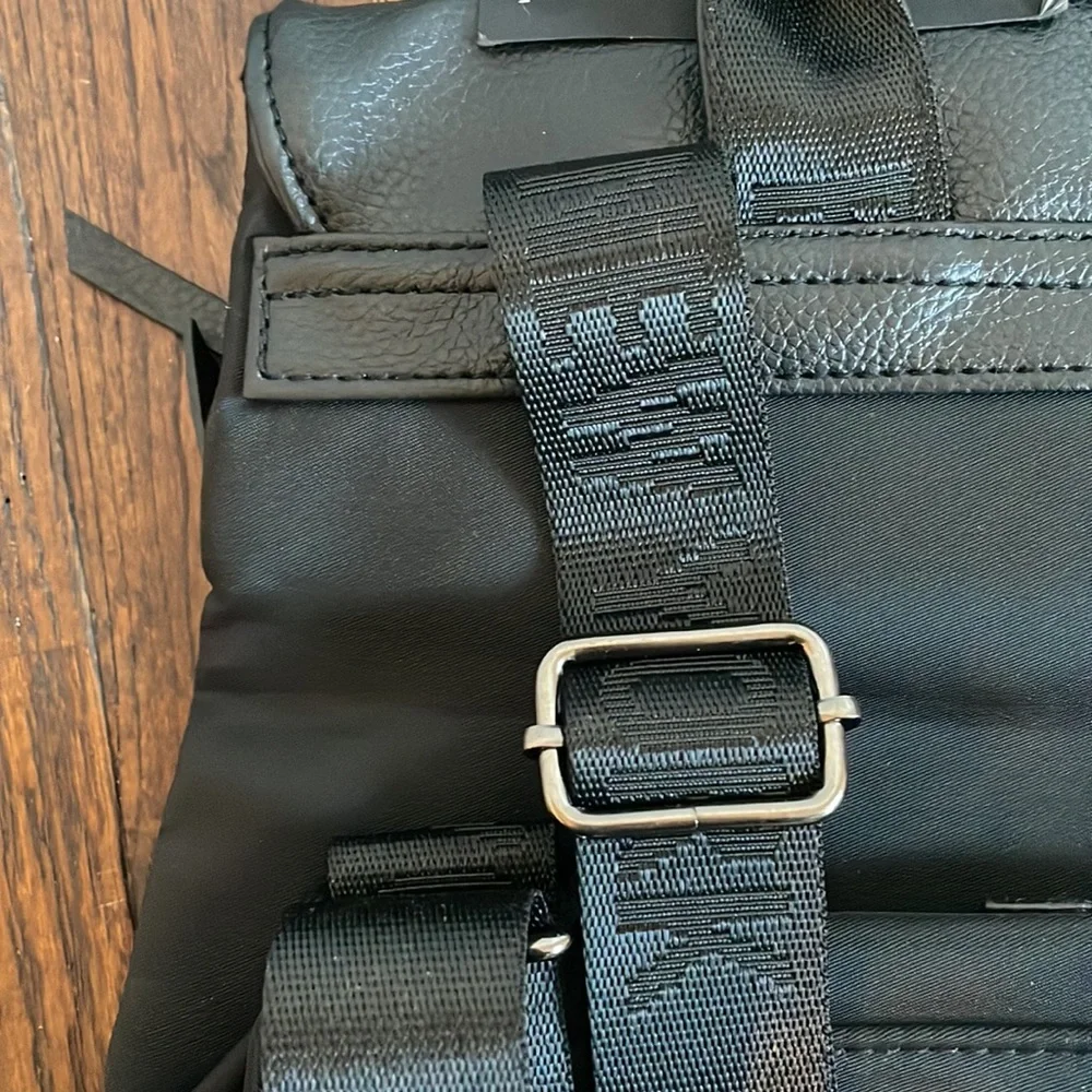 Botkier New York Mini Trigger Black Backpack with silver zipper detailing, vegan - Picture 4 of 16